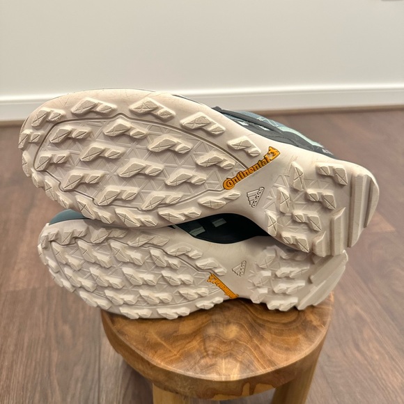 Adidas Women’s Terrex Swift R2 Gore Tex Trail Hiking Shoe, Size 9.5 - Picture 11 of 12